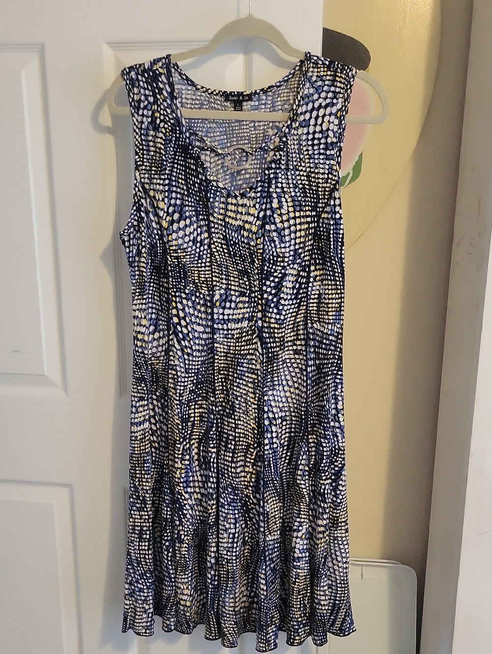 Sami & Jo SzLg Navy, White Printed Sleeveless Vneck, circle center Dress